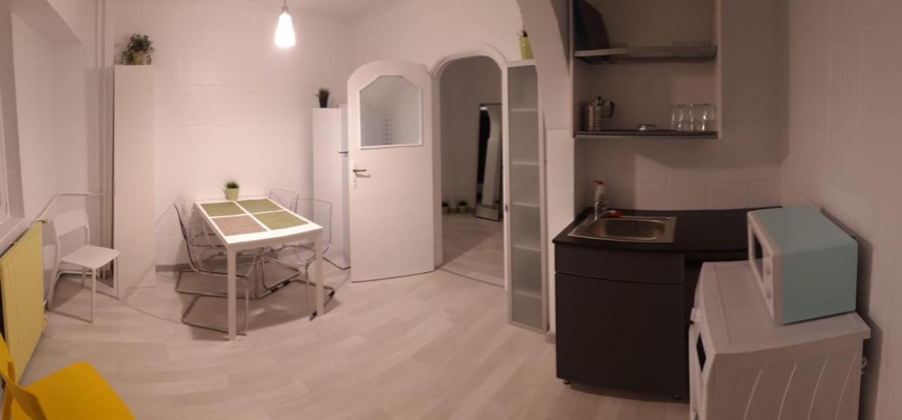 Green Apartment 41 Bukarest Exterior foto